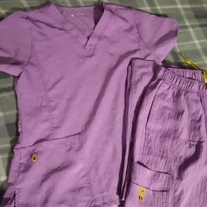 Lilac wonderwink stretch scrubs